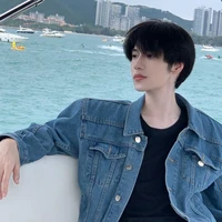 รวิน👑