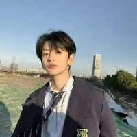 บอส😼(นายเอก+บอดี้การ์ดพอ.)