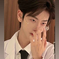 เบ้บ(นายเอก)