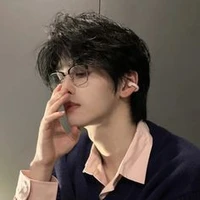 โทยะ(แวมไพร์/อีกร่าง)👑🤍