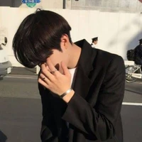 เมฆ/พี่ชายนางเอก