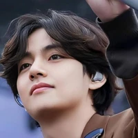 KIM TAEHYUNG
