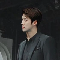 วี(คนสนิท+เลขาสต.)