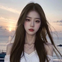 ชาล็อด//พี่สาวนายเอก🌷