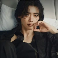 jon Suk (esposo de milie)