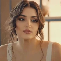 Esmeralda Ramirez (tía, esp de max)