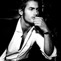 Nicklaus Hughes (ml)