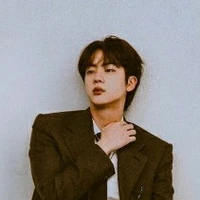 Kim Seokjin/Luna