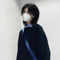 คริส(รุ่นน้องที่เเอบชอบน.อ)