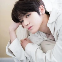 LEE TAEYONG