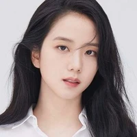 Kim Jisoo (eomma jennie)