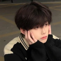 ซัน☀️ (นายเอก)
