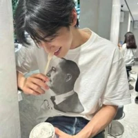 ทีม👑 • พระเอก