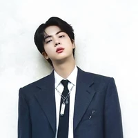 จินจิน (น้องที่ทำงาน)