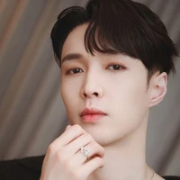 เลย์ (จางอี้ซิง)