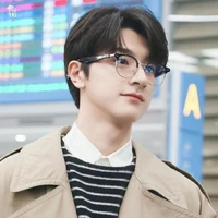 อี้เฉิน(พ.อ)