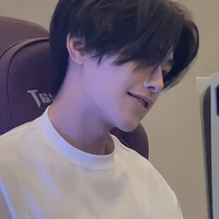 ใต้ (เพื่อนนอ.)