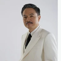 ท่านเจ้าคุณสุรภพ(พ่อของวิฑูณ)