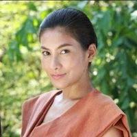 ปิ่น(บ่าวคนสนิทของดอกแก้ว)