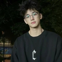 ต้นหลิว:เพื่อนพระรอง+น้องปี1