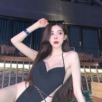 ฟ้าใส/ชะนี
