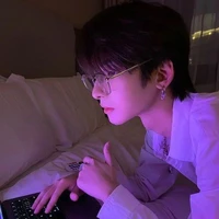 อีธาน(พระเอก)