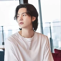 yoongi [Taehyung assistant]