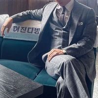 Mr. Kyeong (June