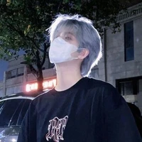 โมเดล(เพื่อนพระเอก)