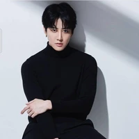 ไมค์👑