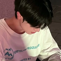 โจนาธาน เพื่อนพอ.