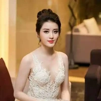คุณหญิงชมพู(แม่นายเอก+น้องนายเอก)