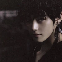 Kim Taehyung/ Black winged 🖤