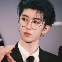 ออกัส[พ่อนายเอก]