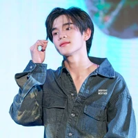 กอดอุ่น