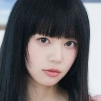 Eᴠᴀʟɪɴᴇ Mᴏsᴇs