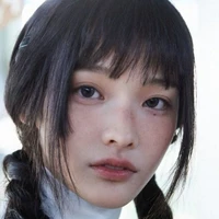 Eʟᴏᴡᴇɴɪᴇ Mᴏsᴇs