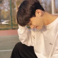 พอร์ช​ ภู​พิพัฒน์​ : บอดี้การ์ด​ราชินี​