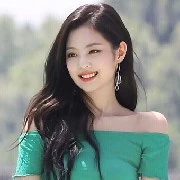 jennie💛