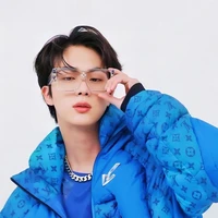 Kim Seok-jin ( amigo do JK)