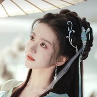 หลิวหลิง(พี่น.อ)​