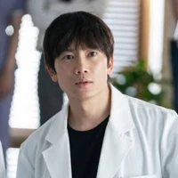 Dr. Bastian Abraham