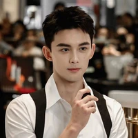 หวังอี๋(พระเอก)