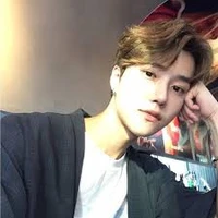 กรีน(คนที่เเอบชอบ นอ.)