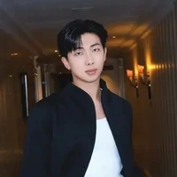 Max Nam Joon M⁴