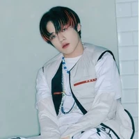 𝒥𝓊𝓃𝑔 𝒞𝒽𝑒𝓃𝓁𝑒