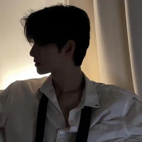 อดัม
