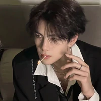 วิน(พ่อพระเอก+เพื่อนเก่าพ่อนายเอก)