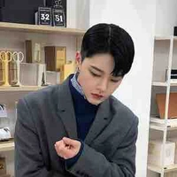 โก้:นักธุรกิจ