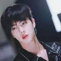 Kim seokjin/tae eomma